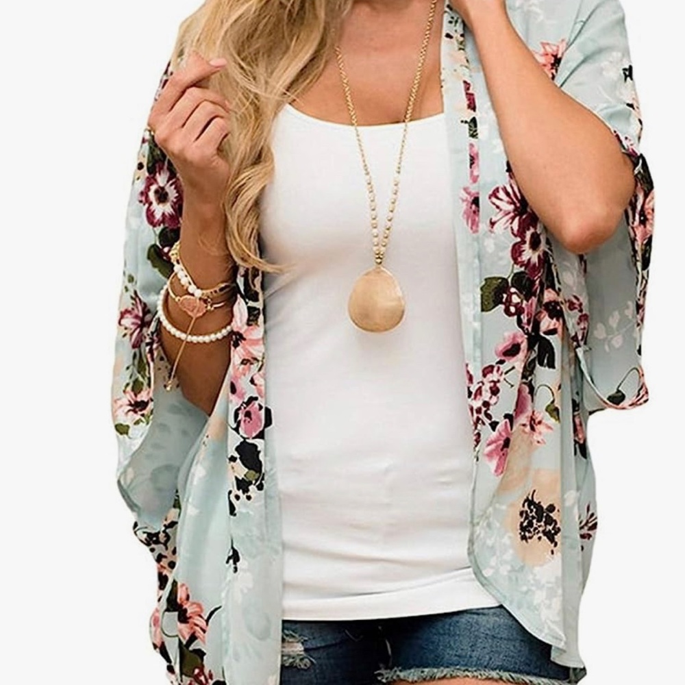 Pink Milly blue and pink Floral Kimono. Size Large NWT